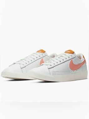 Nike Blazer Low SE Sneaker in White/Pink Quartz-Pollen • Women’s Size 7 • IN BOX